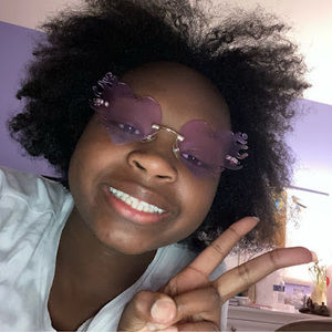 Meet your Posher, Zoe